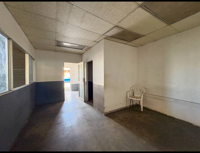 617M² WAREHOUSE FOR SALE IN NEW GERMANY